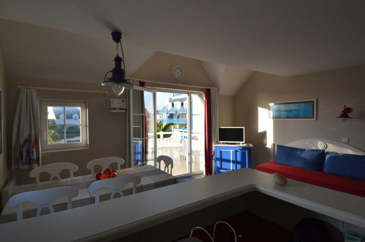 Vacances A L Ocean - T4 Grand Balcon Tout Confort - Wifi Et Parking Gratuits - Mer Plage Piscine A Environ 25 M - Centre Ville, Tous Commerces, Marche, Et Port A 10 Minutes A Pied En Longeant La Mer Guilvinec Exterior photo
