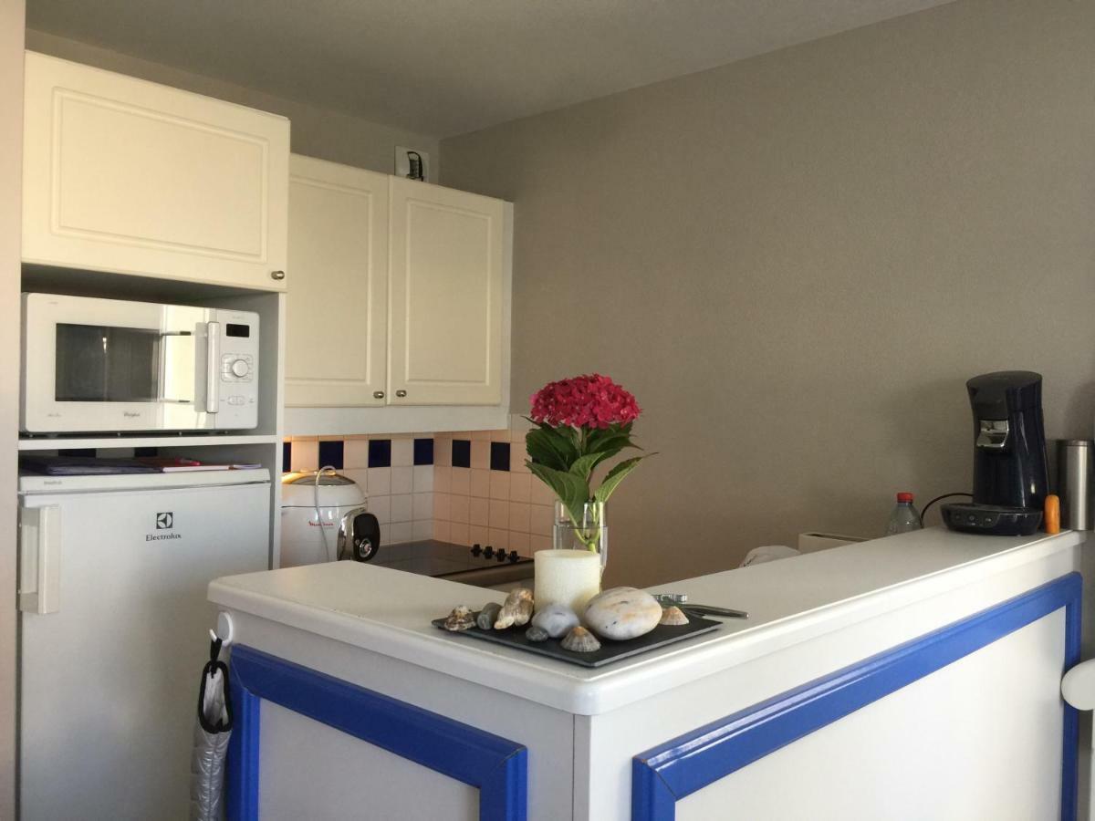 Vacances A L Ocean - T4 Grand Balcon Tout Confort - Wifi Et Parking Gratuits - Mer Plage Piscine A Environ 25 M - Centre Ville, Tous Commerces, Marche, Et Port A 10 Minutes A Pied En Longeant La Mer Guilvinec Exterior photo